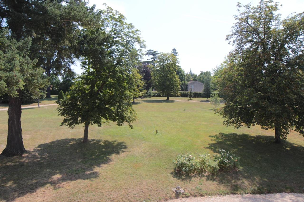 Villa Claude Κονιάκ Εξωτερικό φωτογραφία