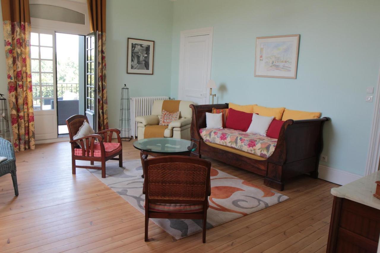 Villa Claude Κονιάκ Εξωτερικό φωτογραφία